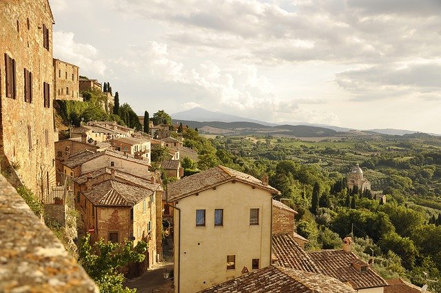 Quels sites touristiques incontournables sont a marquer sur sa carte d’itineraires en Italie ?